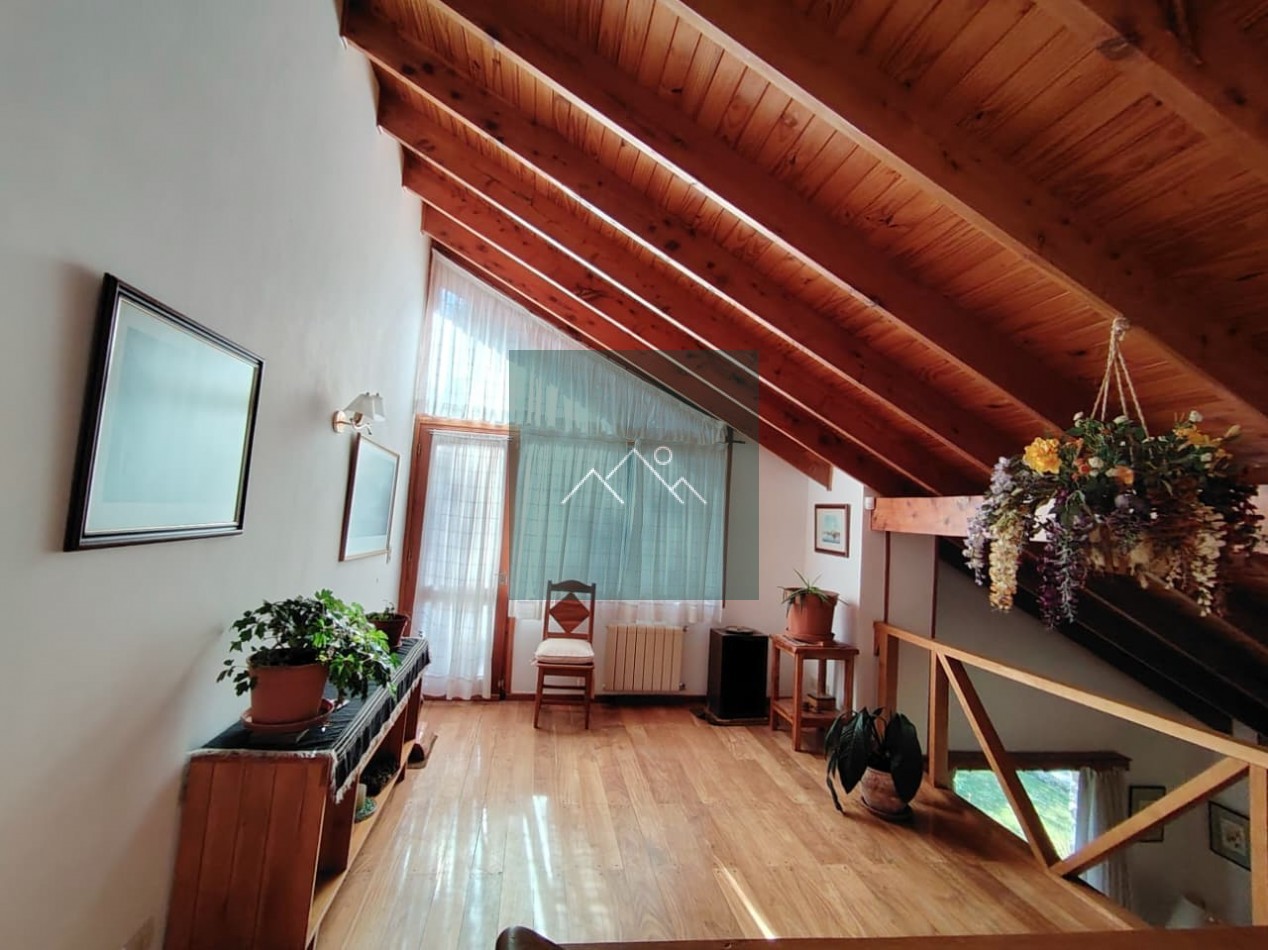 HERMOSA CASA EN VENTA - LOMAS DE CORRENTOSO