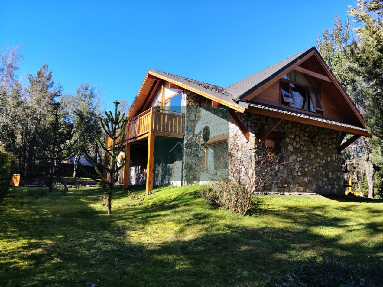 HERMOSA CASA EN VENTA - LOMAS DE CORRENTOSO