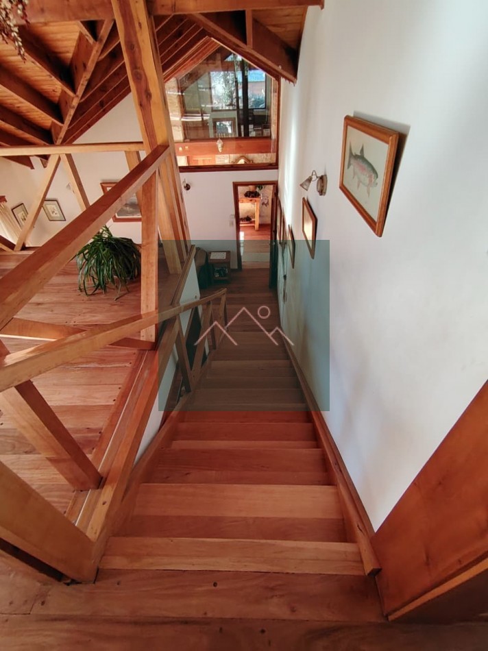 HERMOSA CASA EN VENTA - LOMAS DE CORRENTOSO