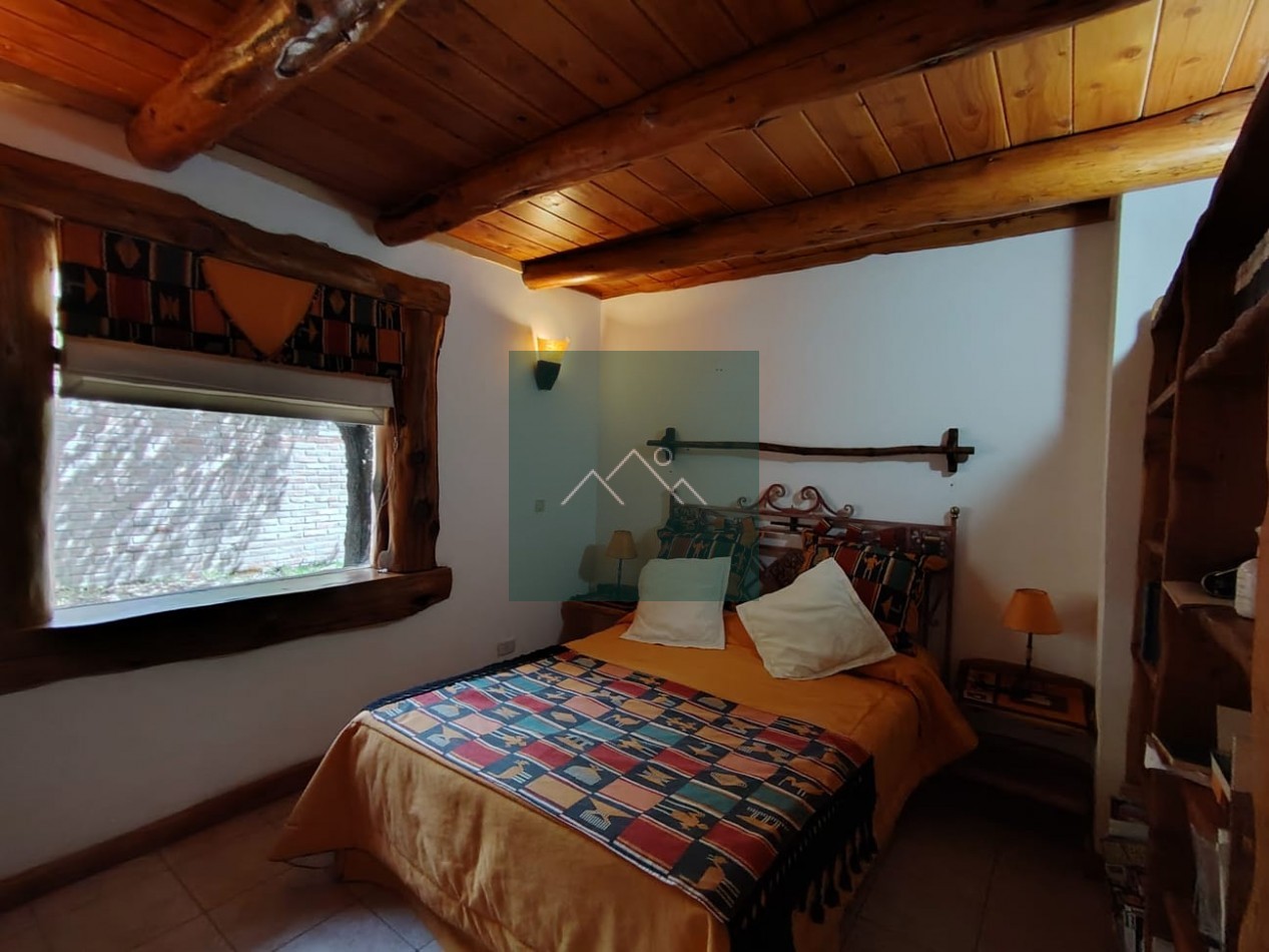 CASA EXCLUSIVA EN VENTA EN BARILOCHE