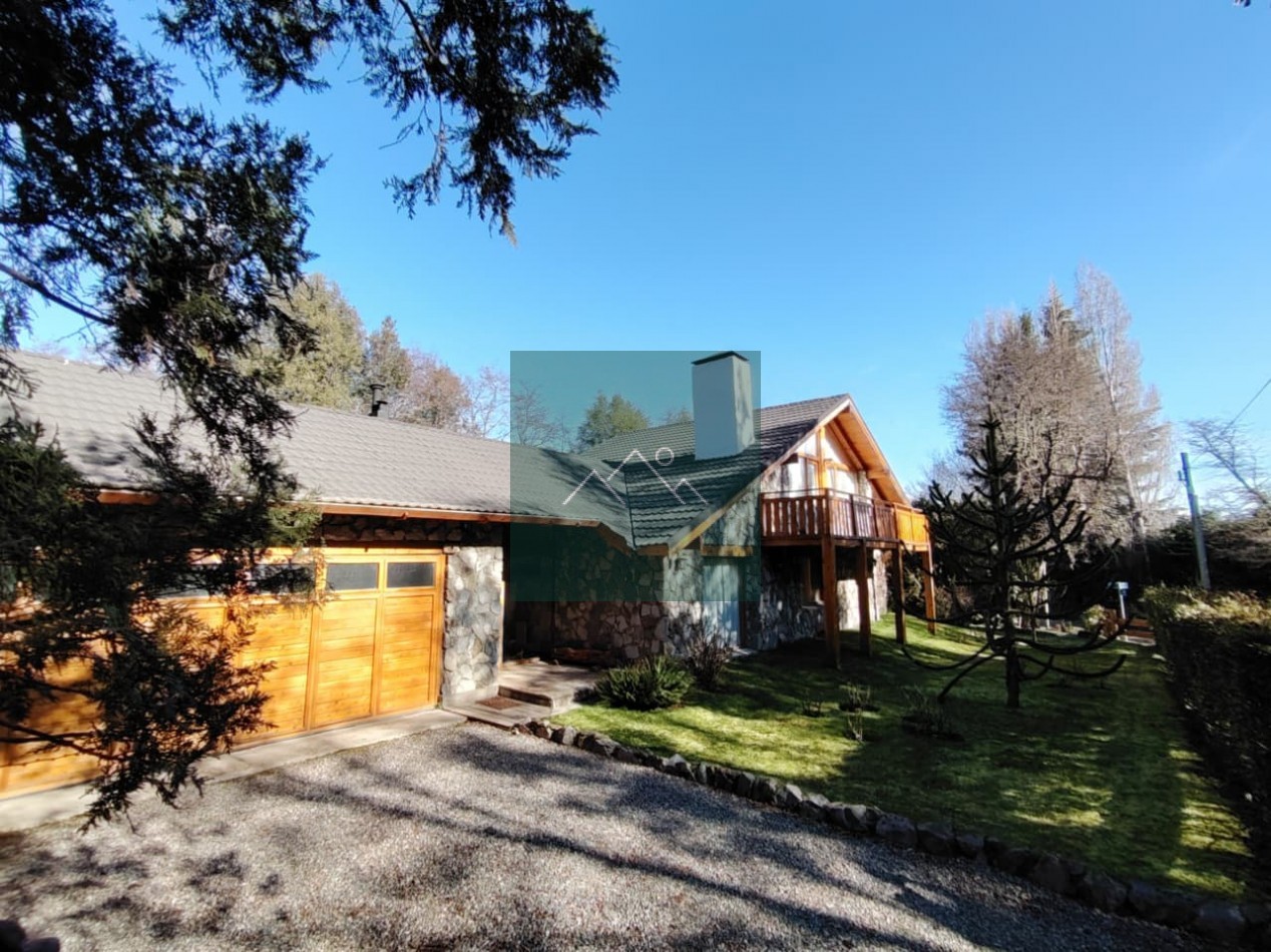 HERMOSA CASA EN VENTA - LOMAS DE CORRENTOSO