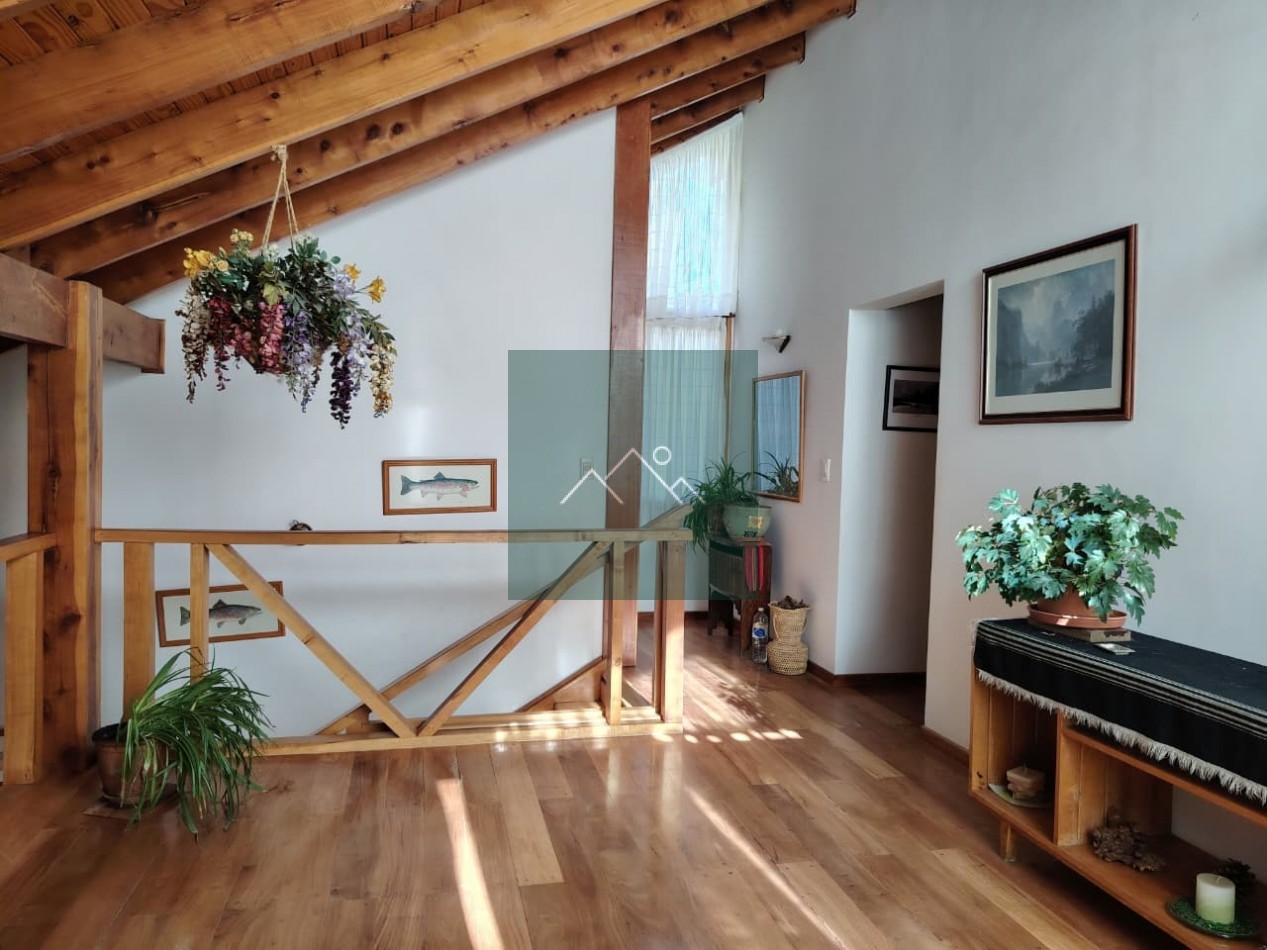 HERMOSA CASA EN VENTA - LOMAS DE CORRENTOSO