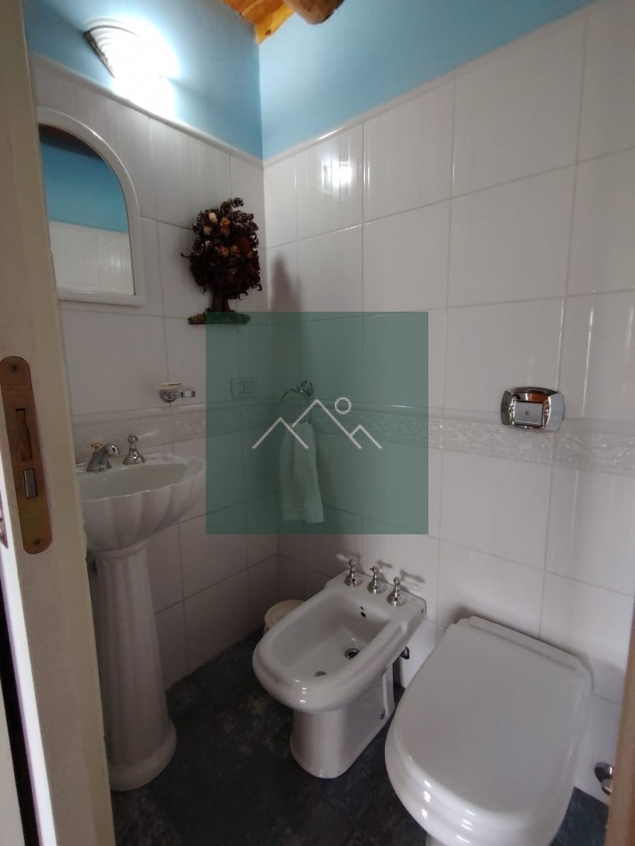 CASA EXCLUSIVA EN VENTA EN BARILOCHE