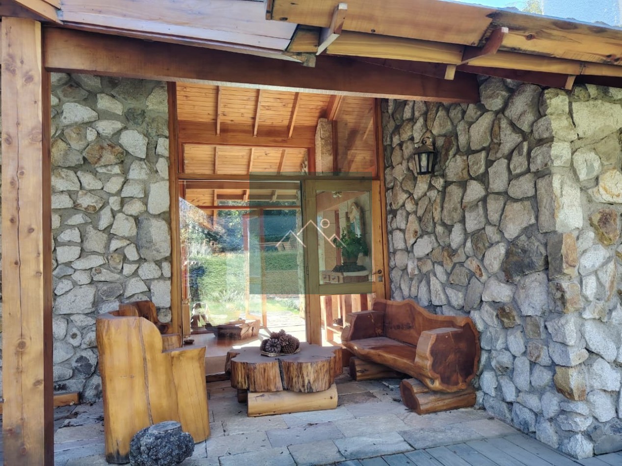 HERMOSA CASA EN VENTA - LOMAS DE CORRENTOSO