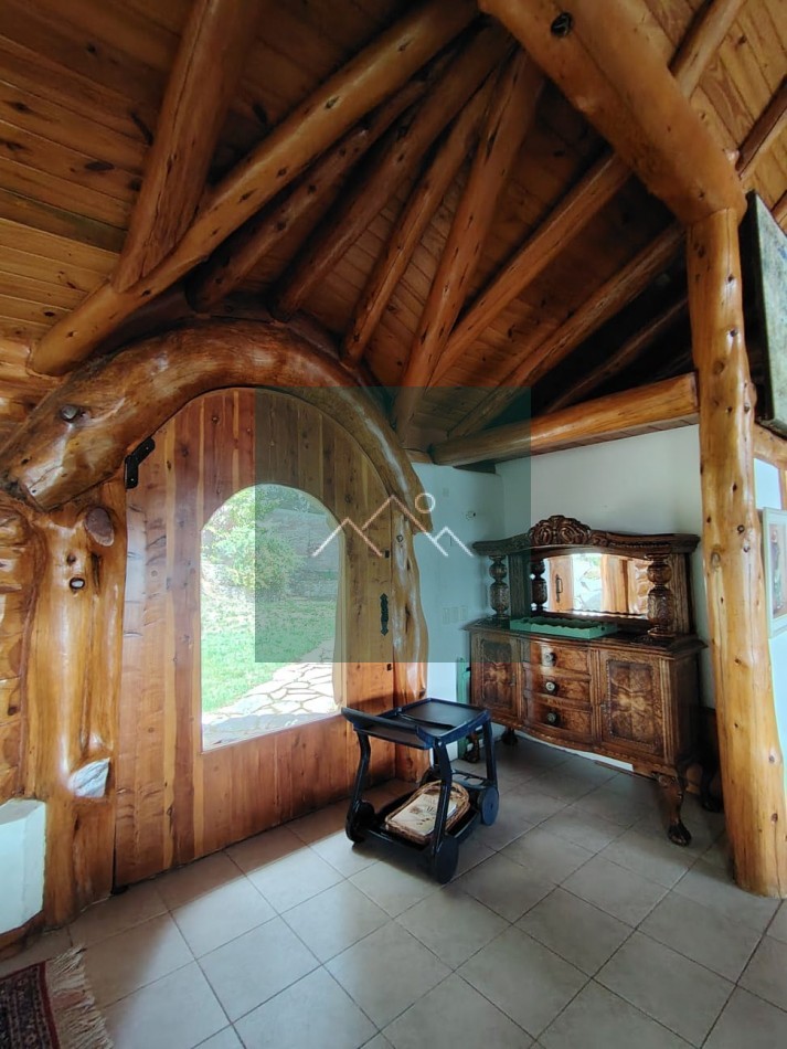 CASA EXCLUSIVA EN VENTA EN BARILOCHE