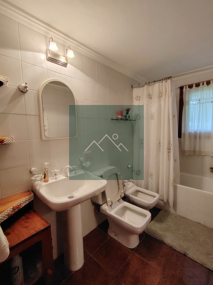 HERMOSA CASA EN VENTA - LOMAS DE CORRENTOSO