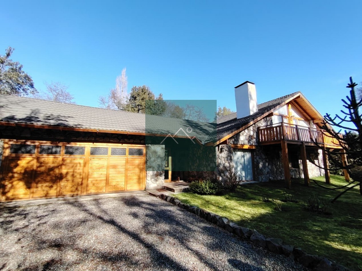 HERMOSA CASA EN VENTA - LOMAS DE CORRENTOSO